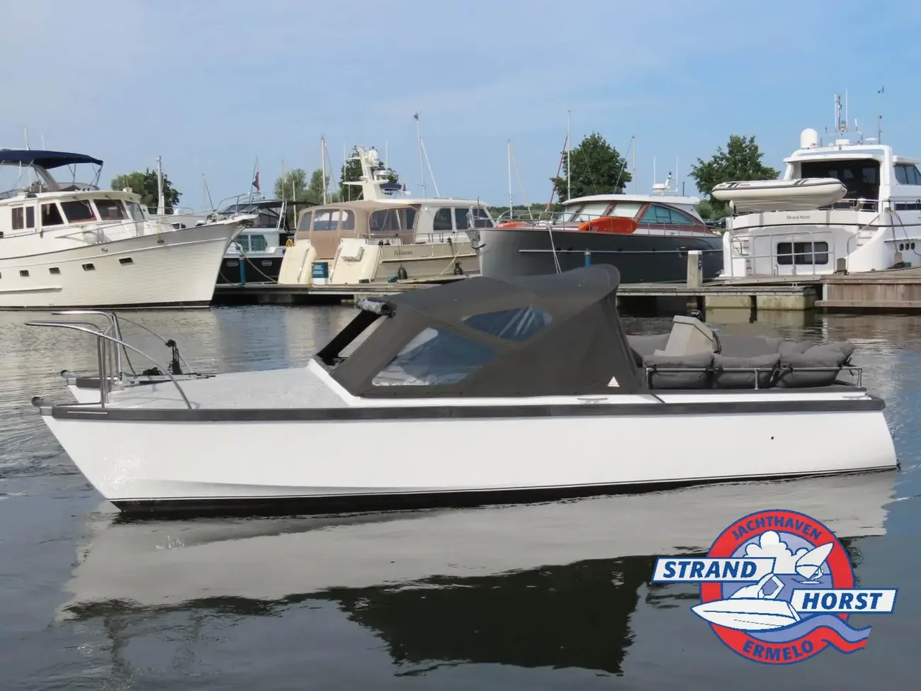 Catamaran Cruisers` One-Off 6.5