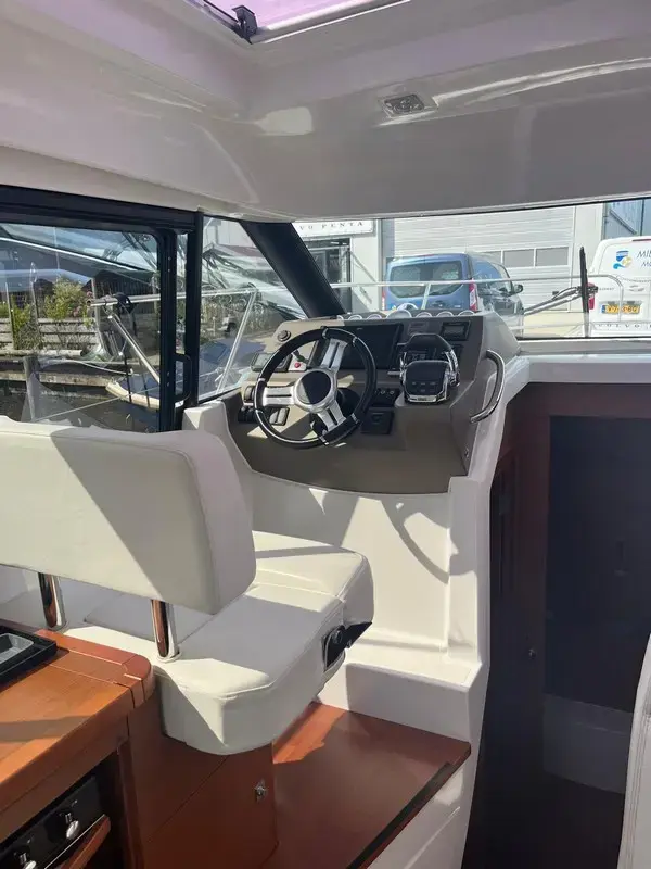 Thumbnail von Jeanneau NC9