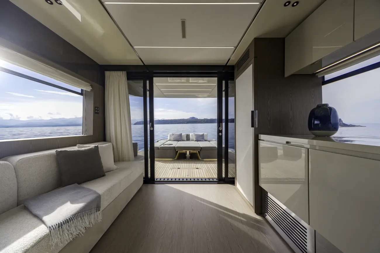 Thumbnail von Invictus ST550