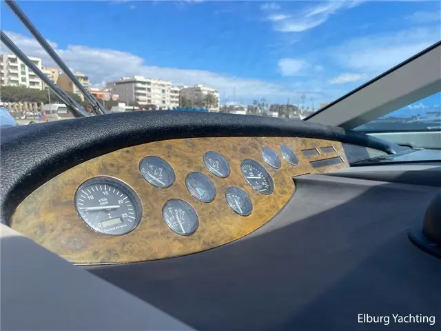 Thumbnail von Fairline Squadron 58