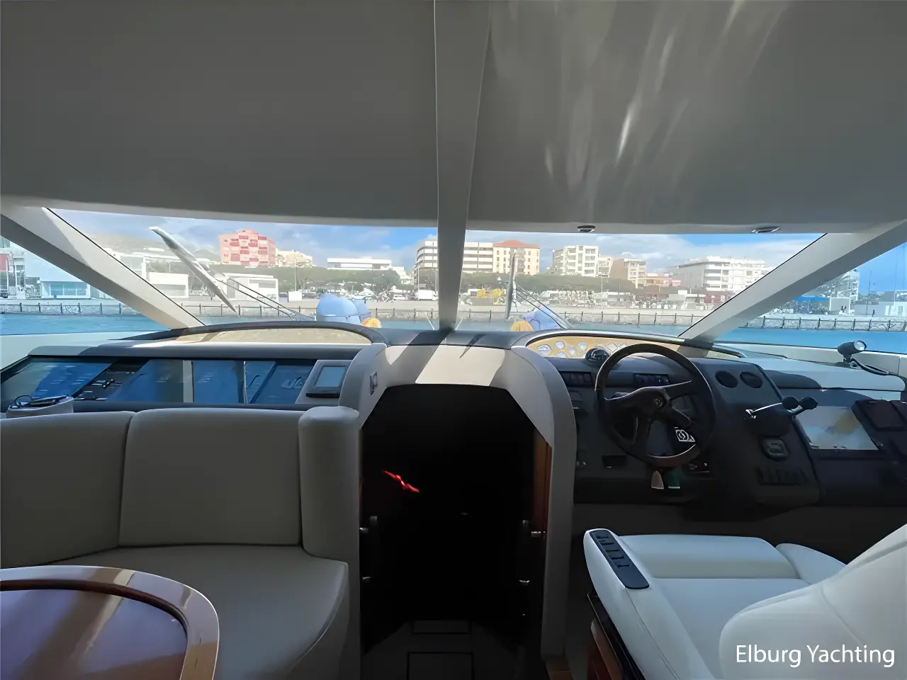 Thumbnail von Fairline Squadron 58