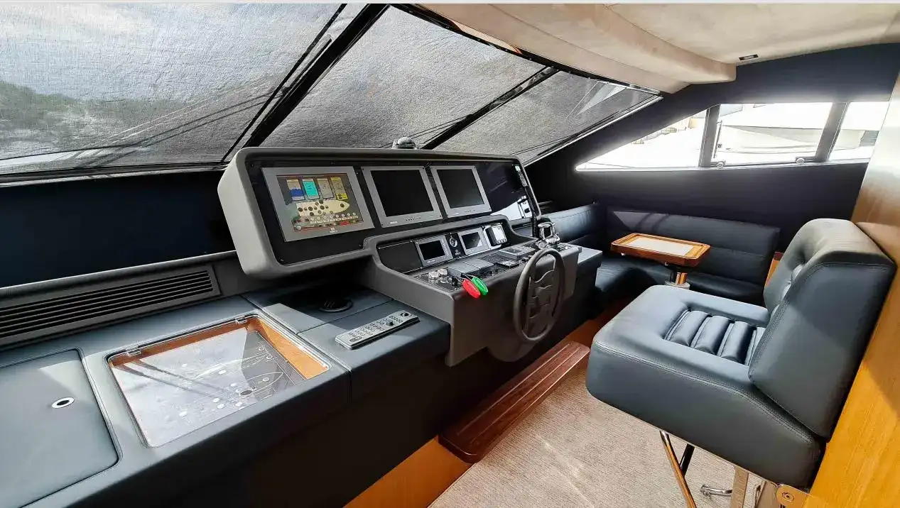 Thumbnail von Ferretti Yachts 731