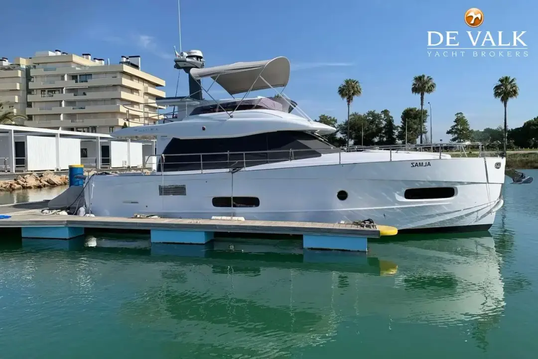 Azimut 43