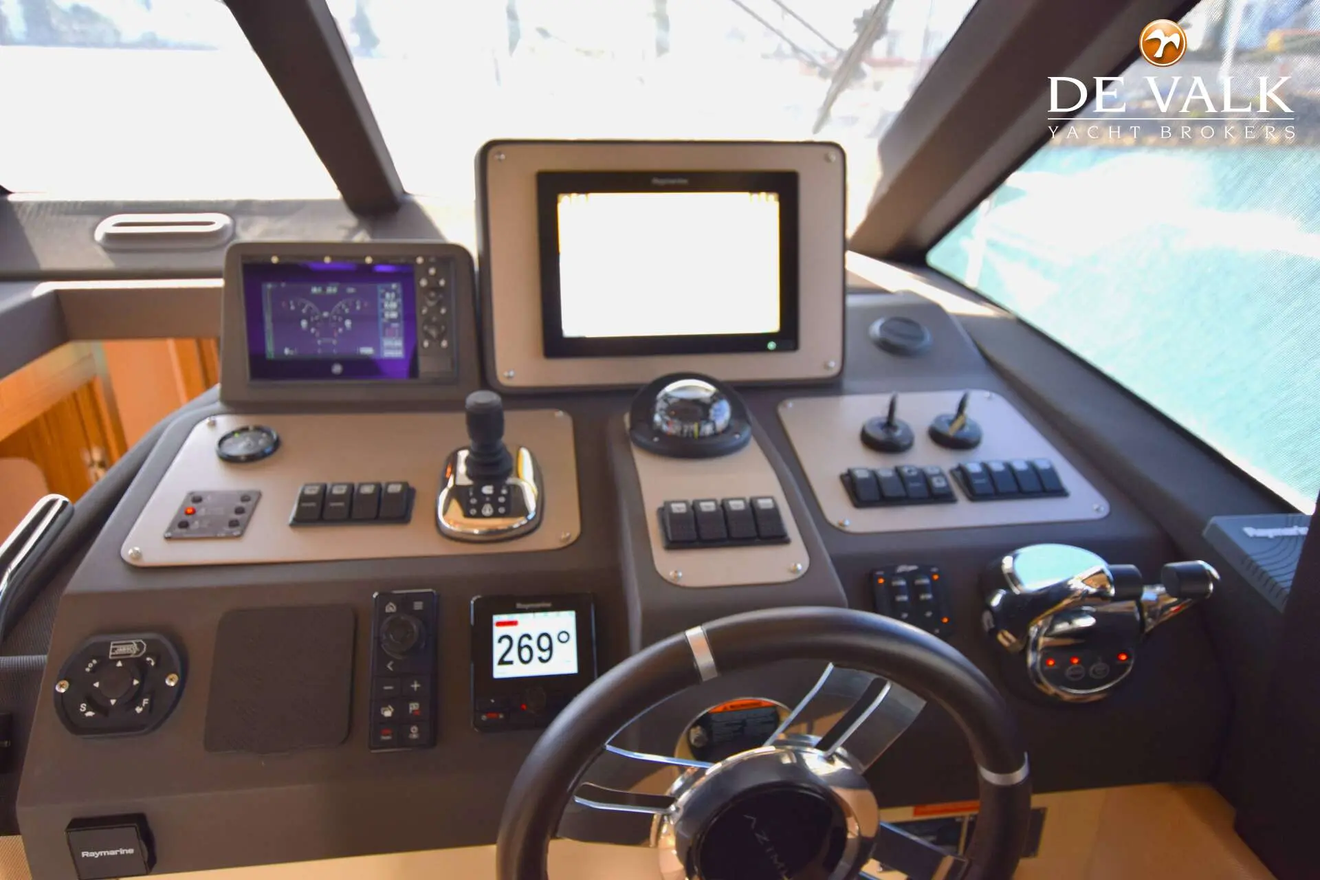 Thumbnail von Azimut 43