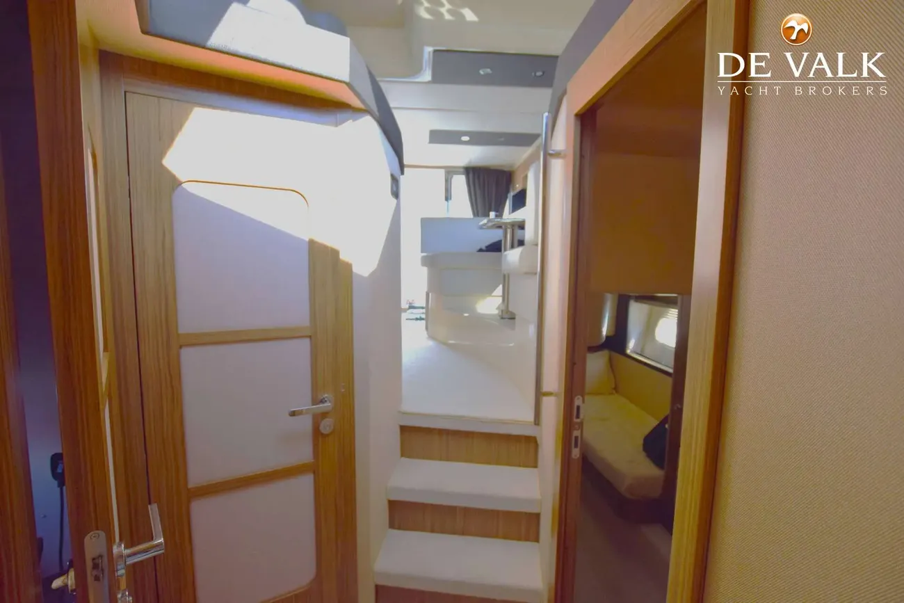 Thumbnail von Azimut 43