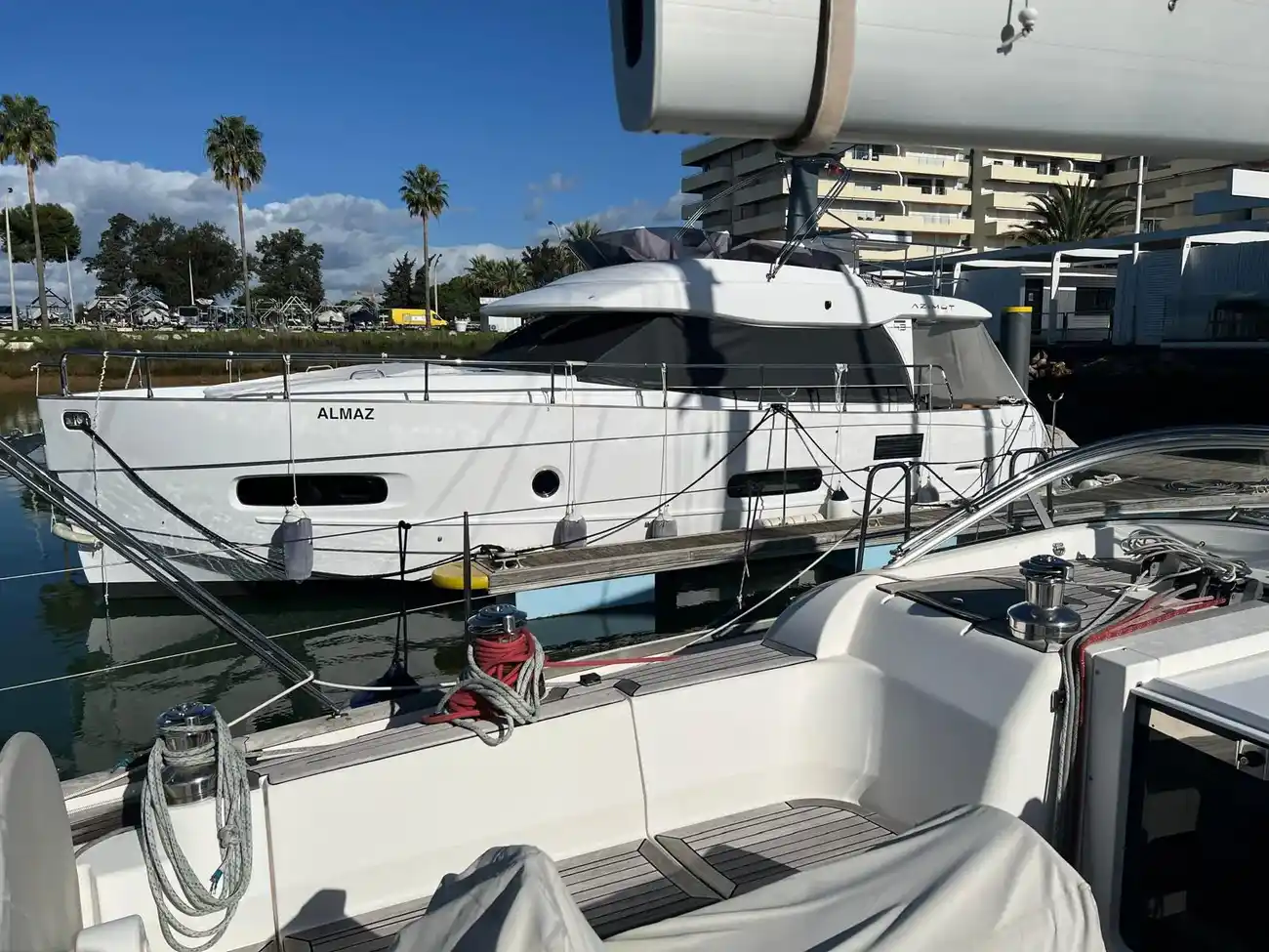 Thumbnail von Azimut Magellano 43