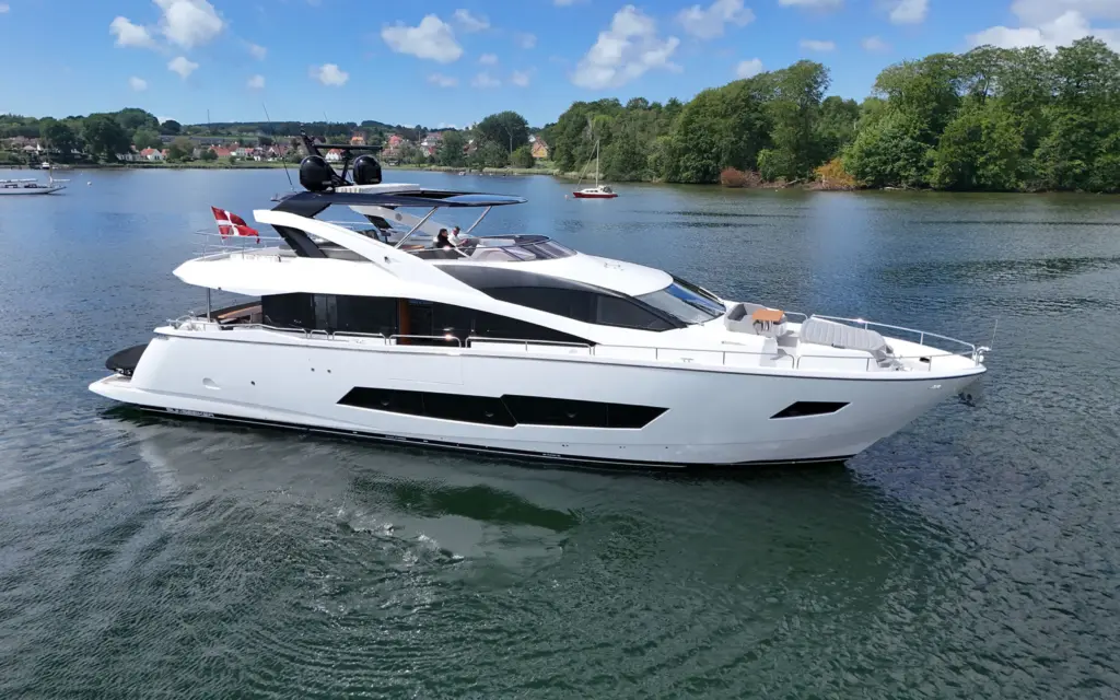 Thumbnail von Sunseeker 86 Yacht Salviti
