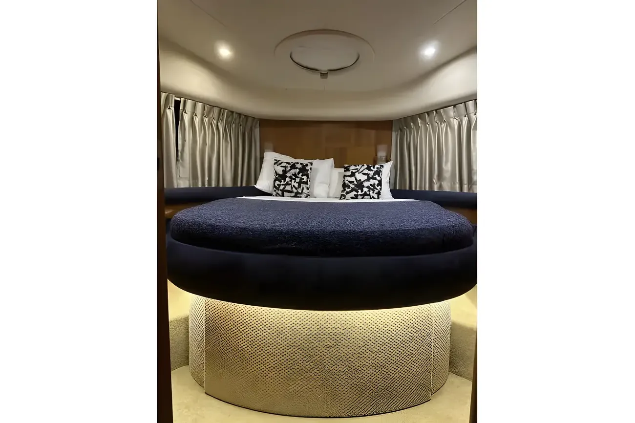 Thumbnail von Azimut 55