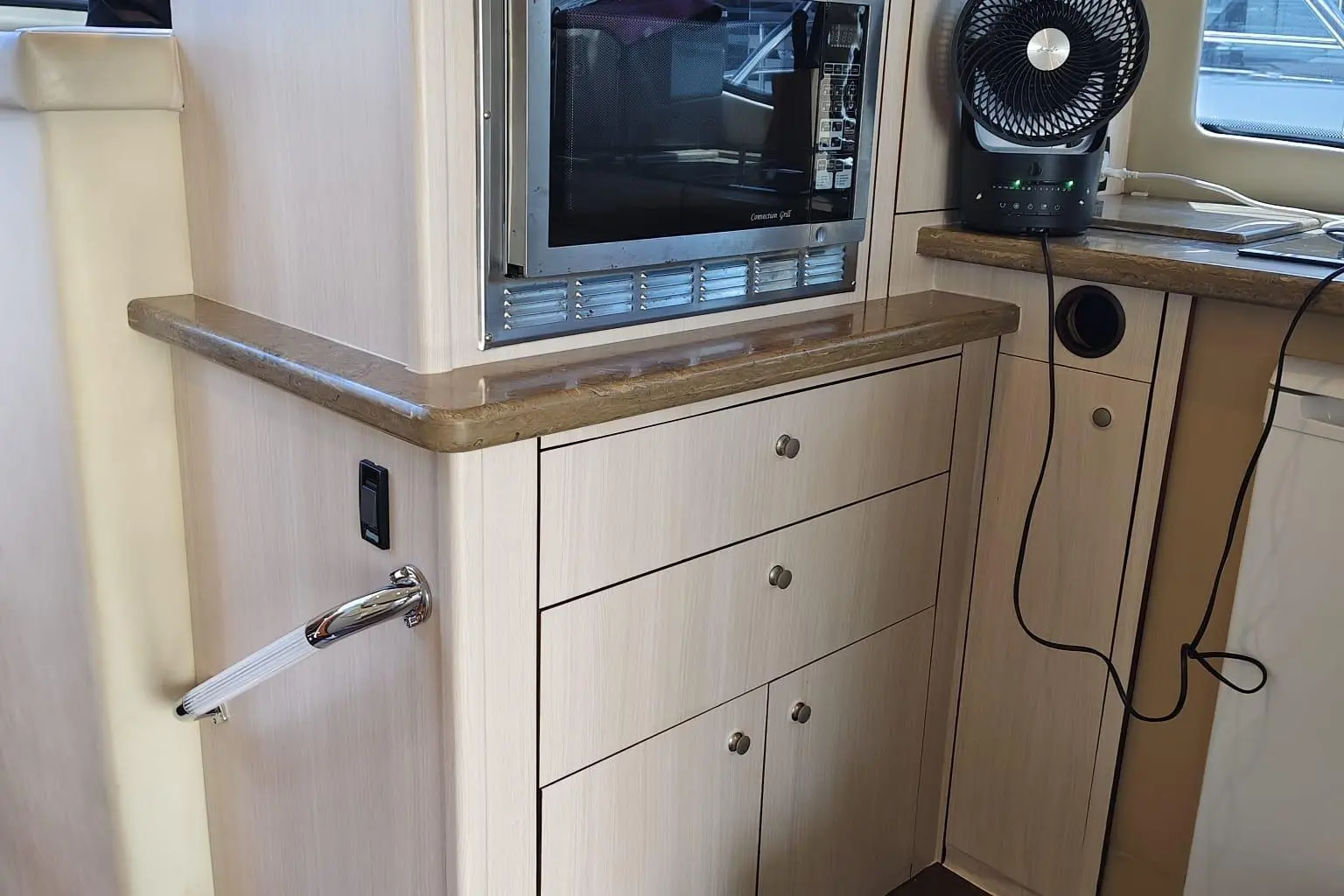 Thumbnail von Cruisers Yachts 447 Sport Sedan