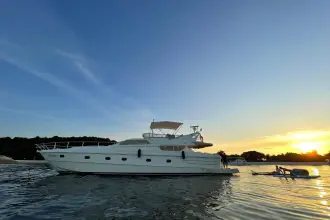 Thumbnail von Ferretti Yachts 60