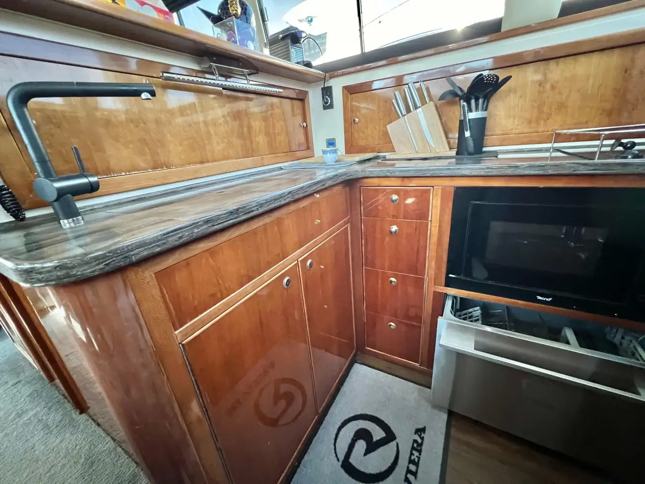 Thumbnail von Riviera 48