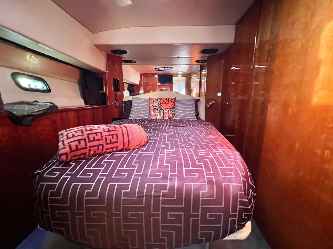 Thumbnail von Riviera 48