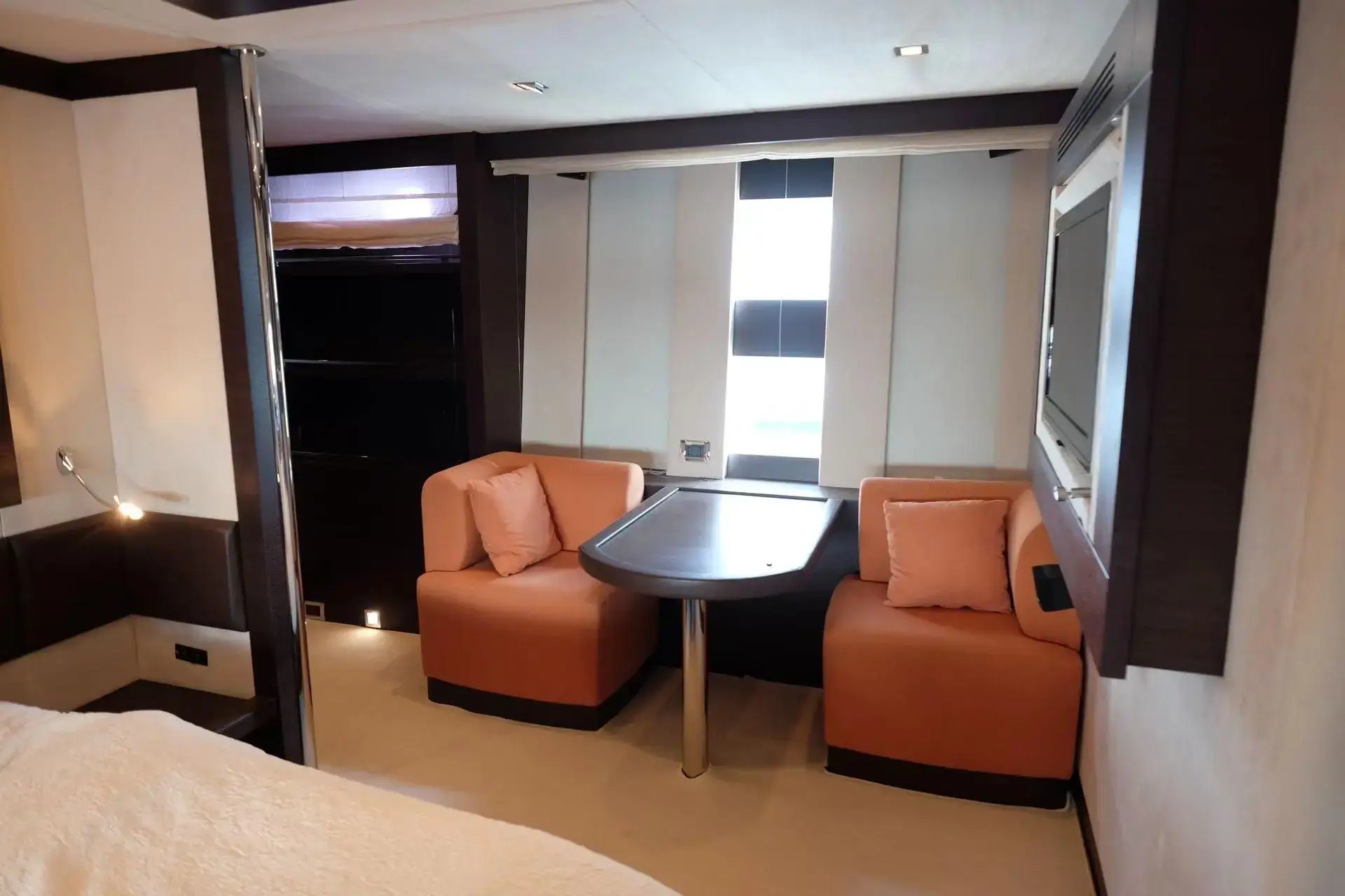 Thumbnail von Azimut 86s