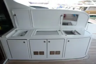 Thumbnail von Azimut 86s