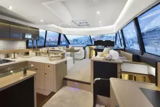 Thumbnail von Prestige 560