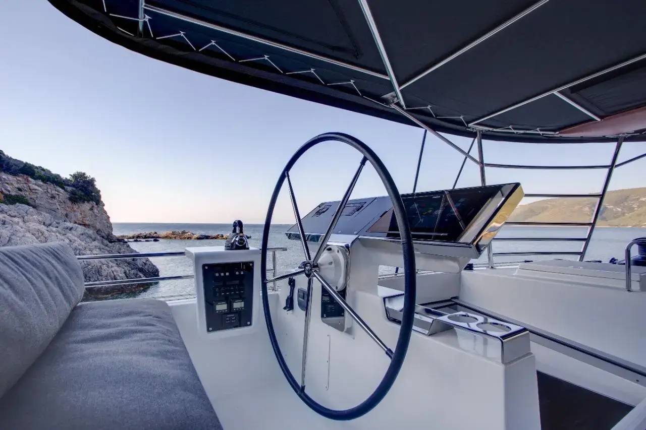 Thumbnail von Lagoon 620