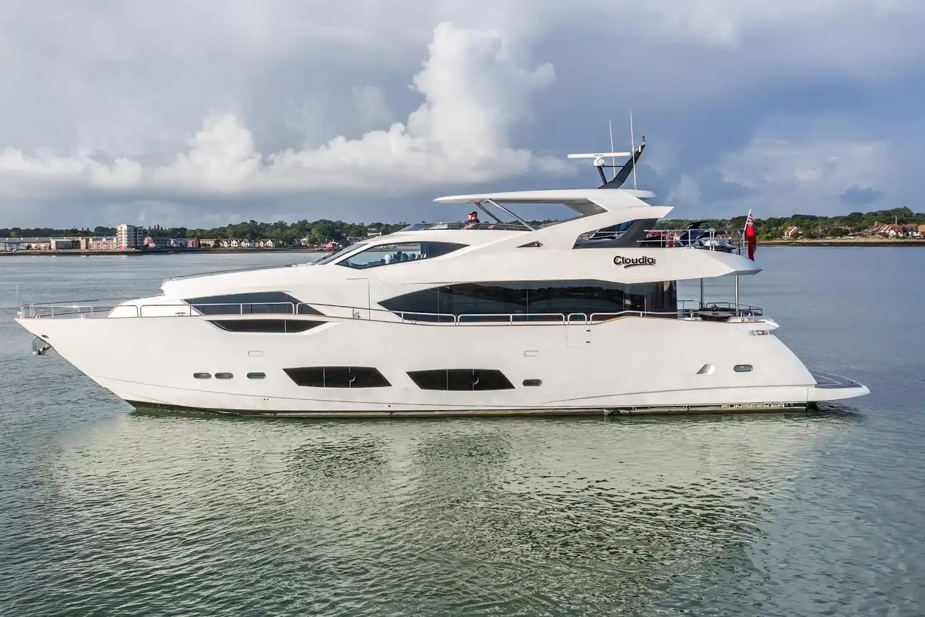 Thumbnail von Sunseeker 95 Yacht