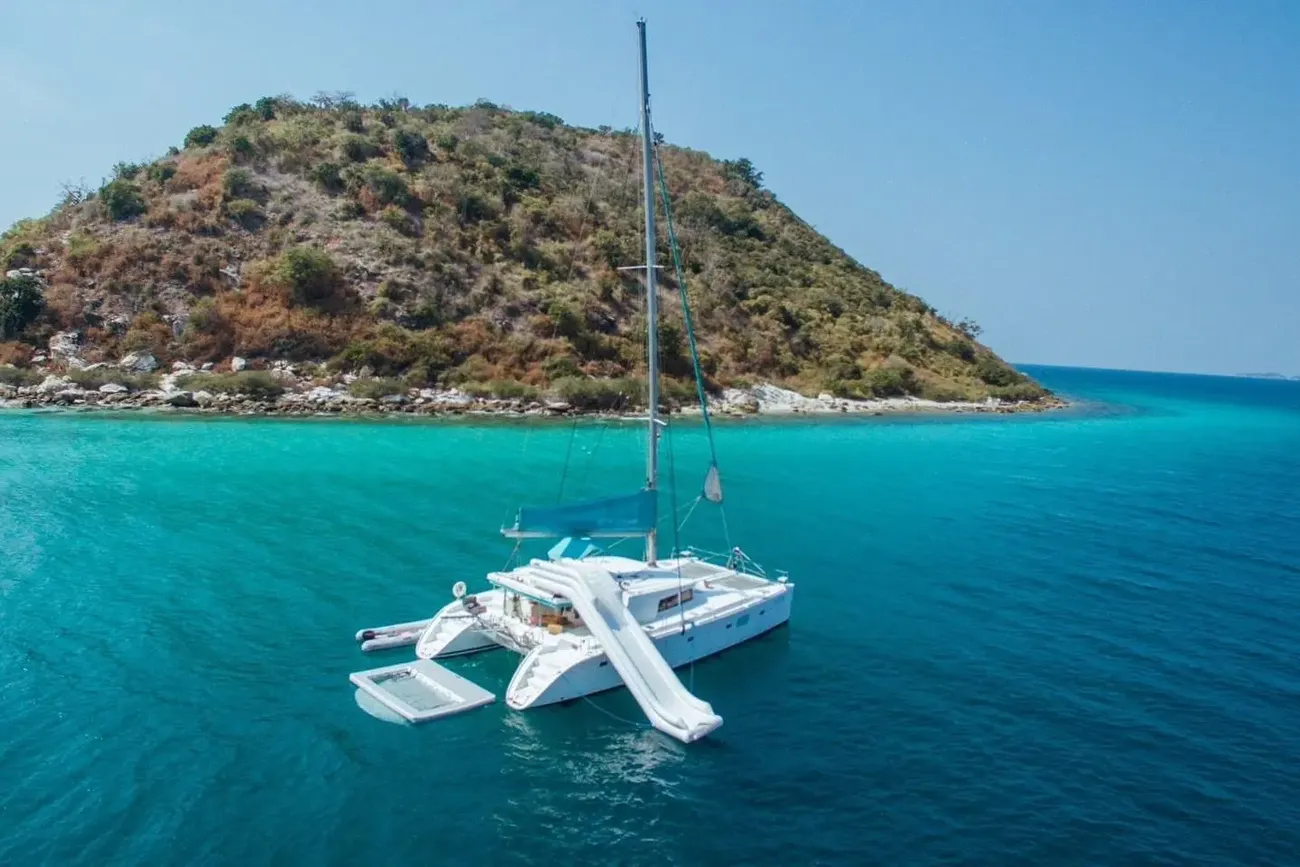 Thumbnail von Lagoon 500 BLUE ODYSSEY