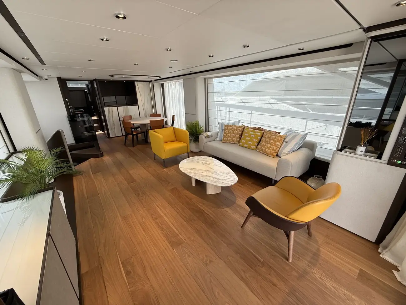 Thumbnail von Ferretti Yachts 860