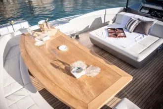 Thumbnail von Pershing 115 Kohala Two