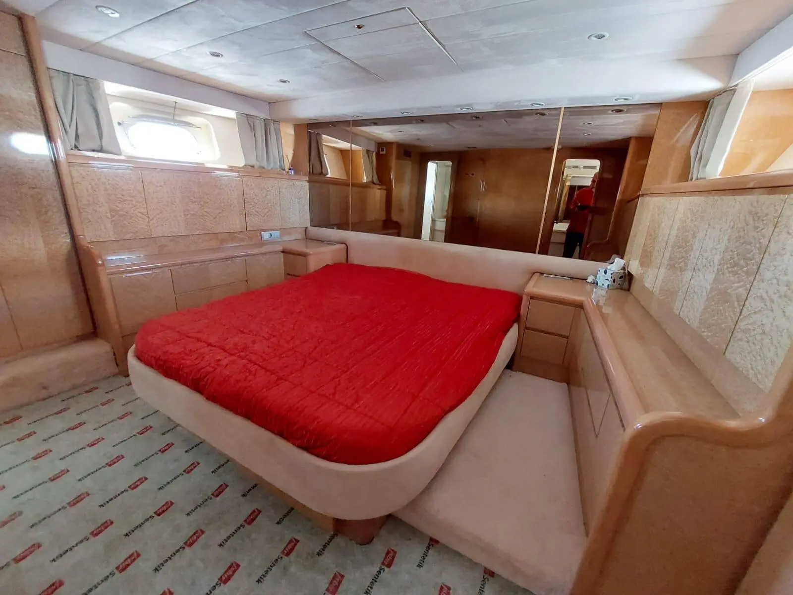 Thumbnail von Falcon 80