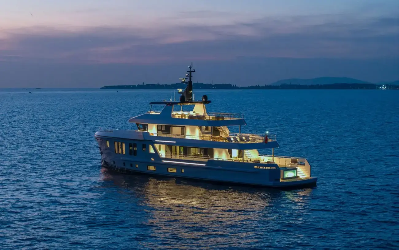 Thumbnail von Custom 	BEE EXPLORER YACHT BEE EXPLORER YACHT