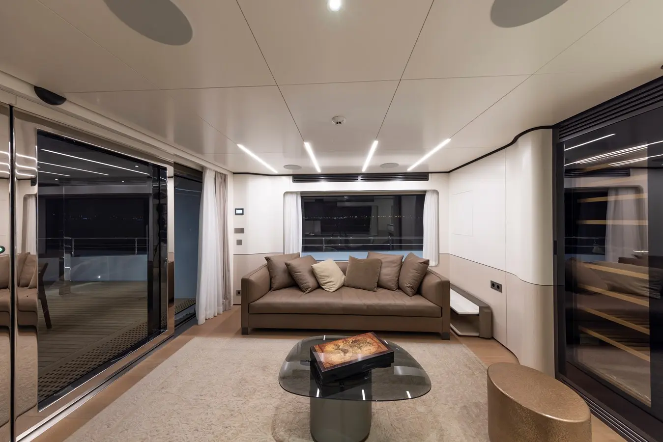 Thumbnail von Custom 	BEE EXPLORER YACHT BEE EXPLORER YACHT