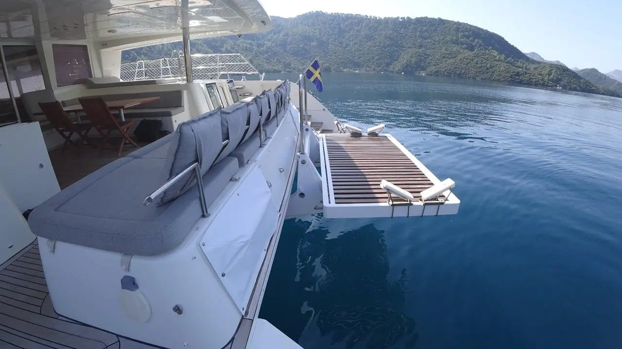 Thumbnail von Lagoon 620