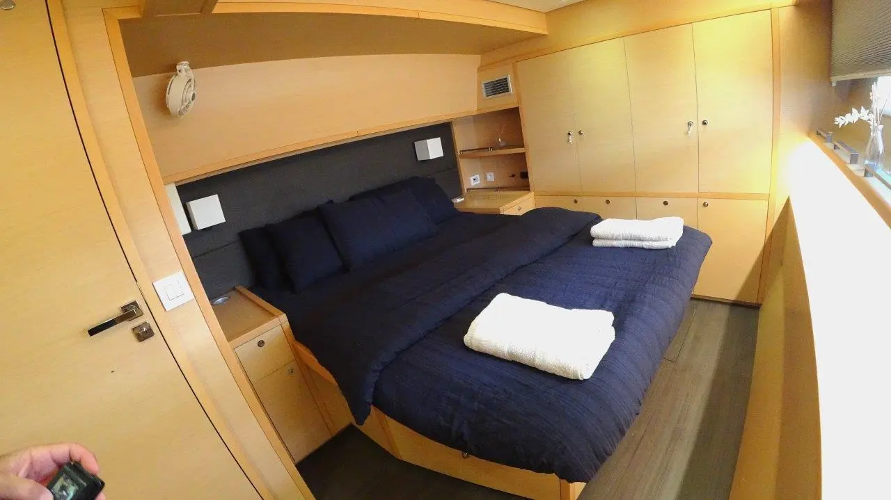 Thumbnail von Lagoon 620