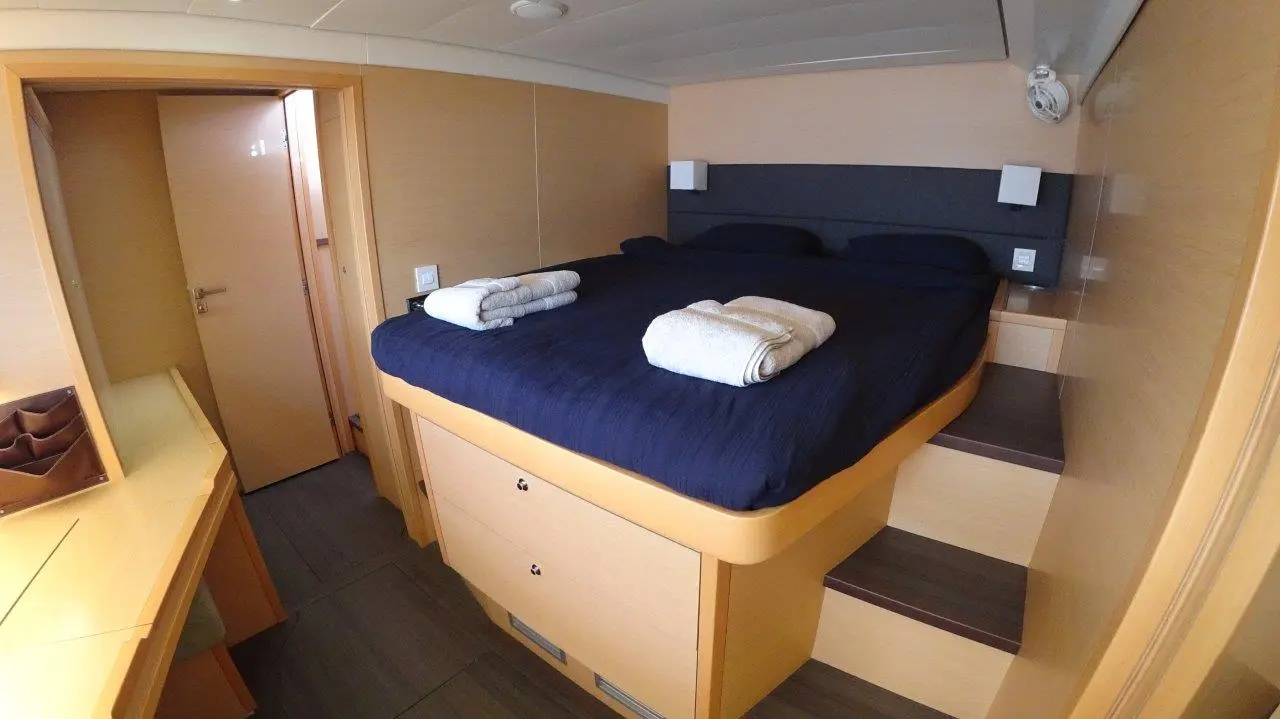 Thumbnail von Lagoon 620