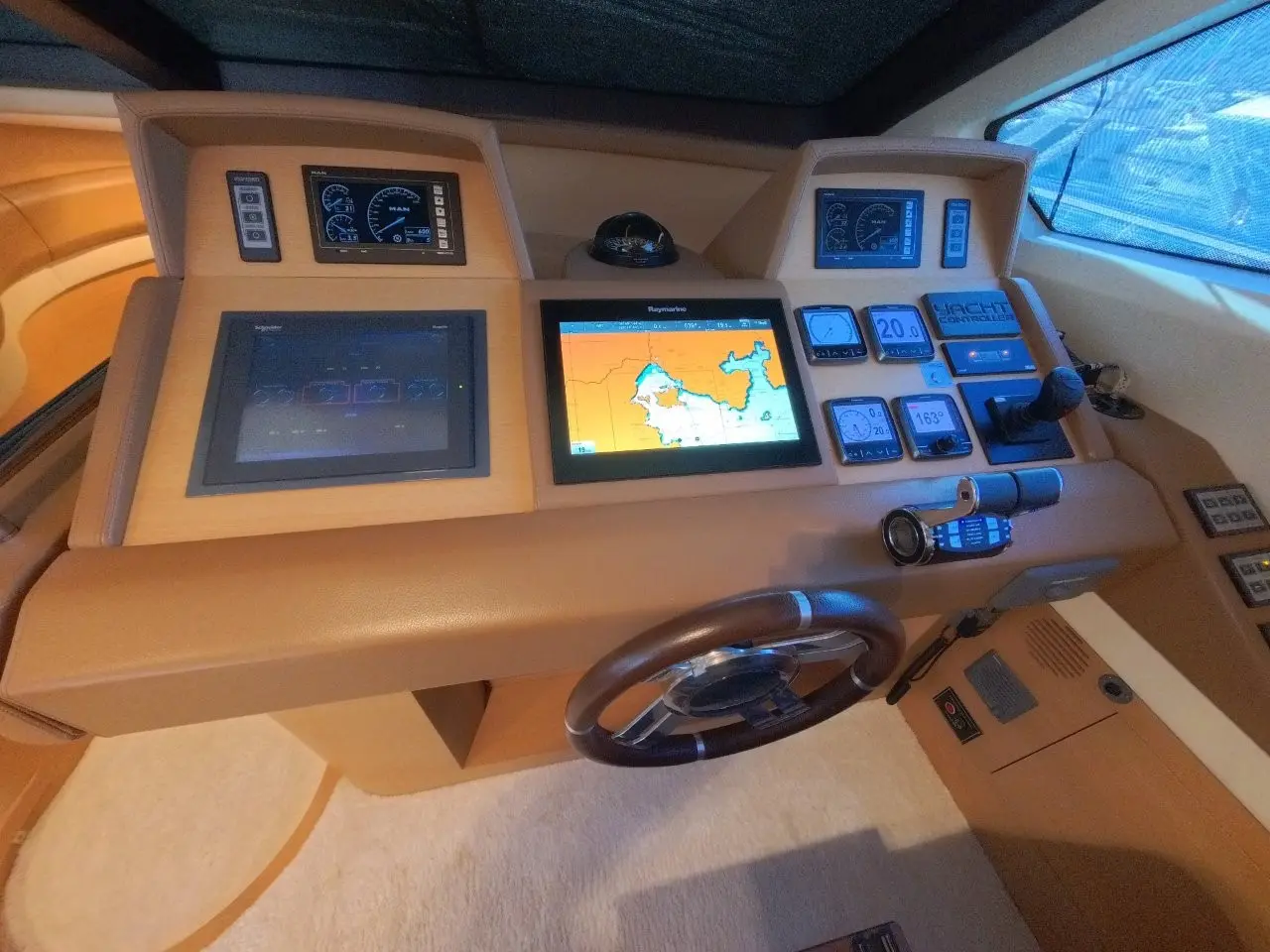 Thumbnail von Azimut Fly 78