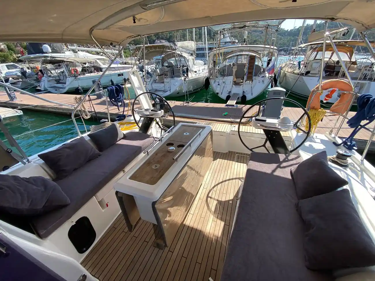 Thumbnail von Dufour 390 Paris