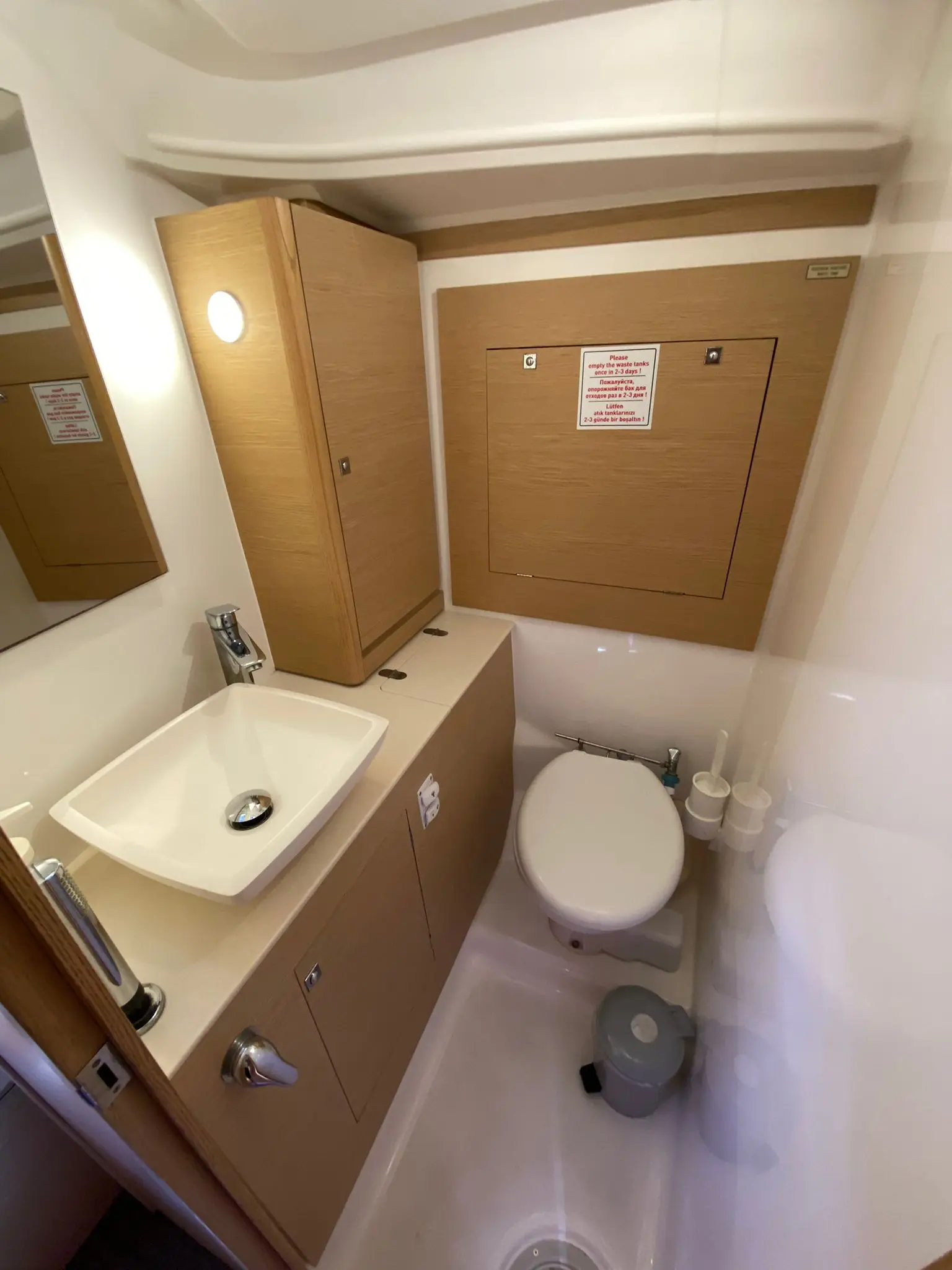 Thumbnail von Dufour 390 Paris