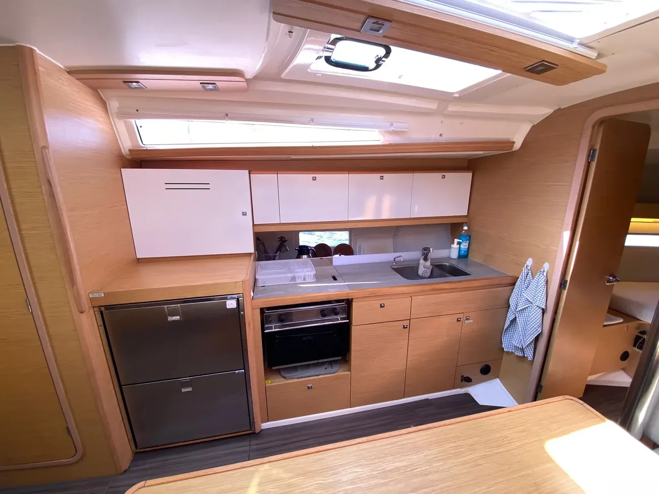 Thumbnail von Dufour 390 Paris