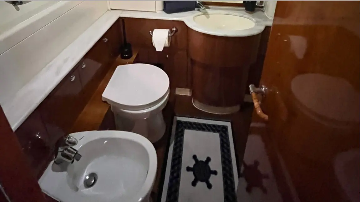 Thumbnail von Ferretti Yachts 680