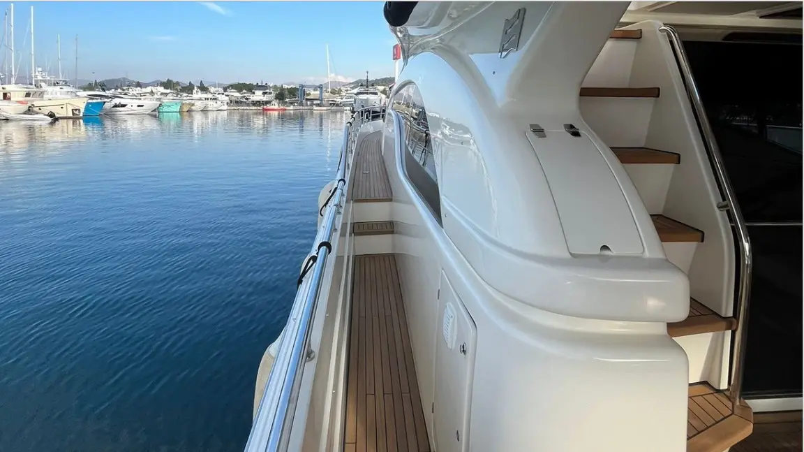 Thumbnail von Ferretti Yachts 680