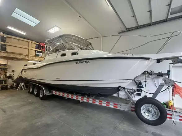 Boston Whaler 305 Conquest