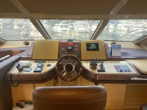 Thumbnail von Custom 15ft 2011 Azimut 58 Flybridge