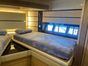 Thumbnail von Custom 15ft 2011 Azimut 58 Flybridge