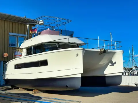 Fountaine Pajot Motorcatamaran MY37 Fountaine Payot Motorcatamaran MY 37