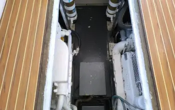 Thumbnail von Hatteras 39 Convertible White Shark