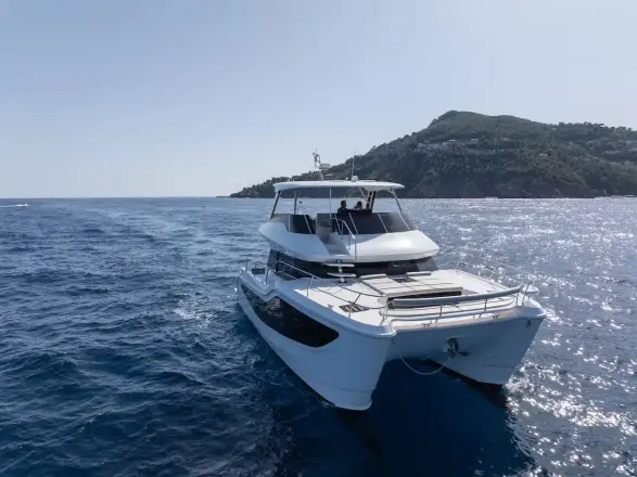Aquila 46 Yacht 