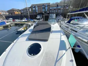 Thumbnail von Regal Sportyacht 3760