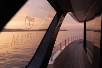 Thumbnail von Majesty 100 Terrasse