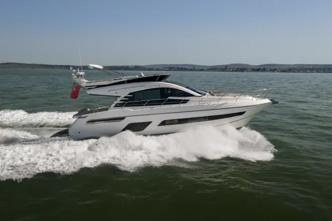 Fairline Squadron 53 Düşük Saatler