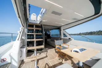 Thumbnail von Fairline Squadron 53 mit niedriger Laufleistung
