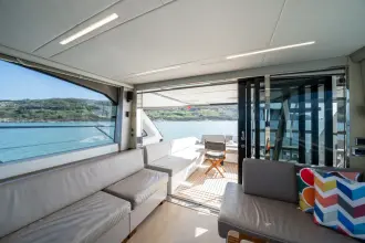 Thumbnail von Fairline Squadron 53 mit niedriger Laufleistung