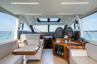 Thumbnail von Fairline Squadron 53 mit niedriger Laufleistung