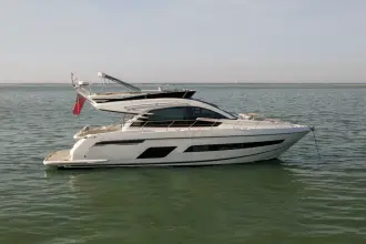 Thumbnail von Fairline Squadron 53 mit niedriger Laufleistung