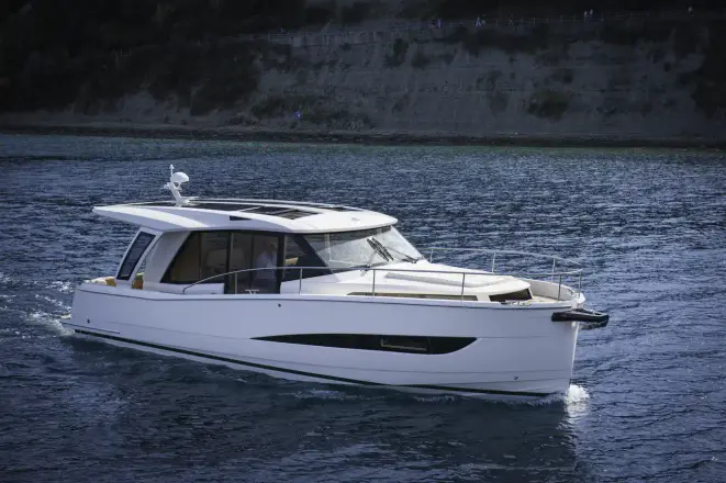 Greenline 39